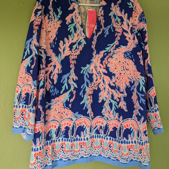 Lilly Pulitzer Luna Bay Top Size Medium - Picture 5 of 5